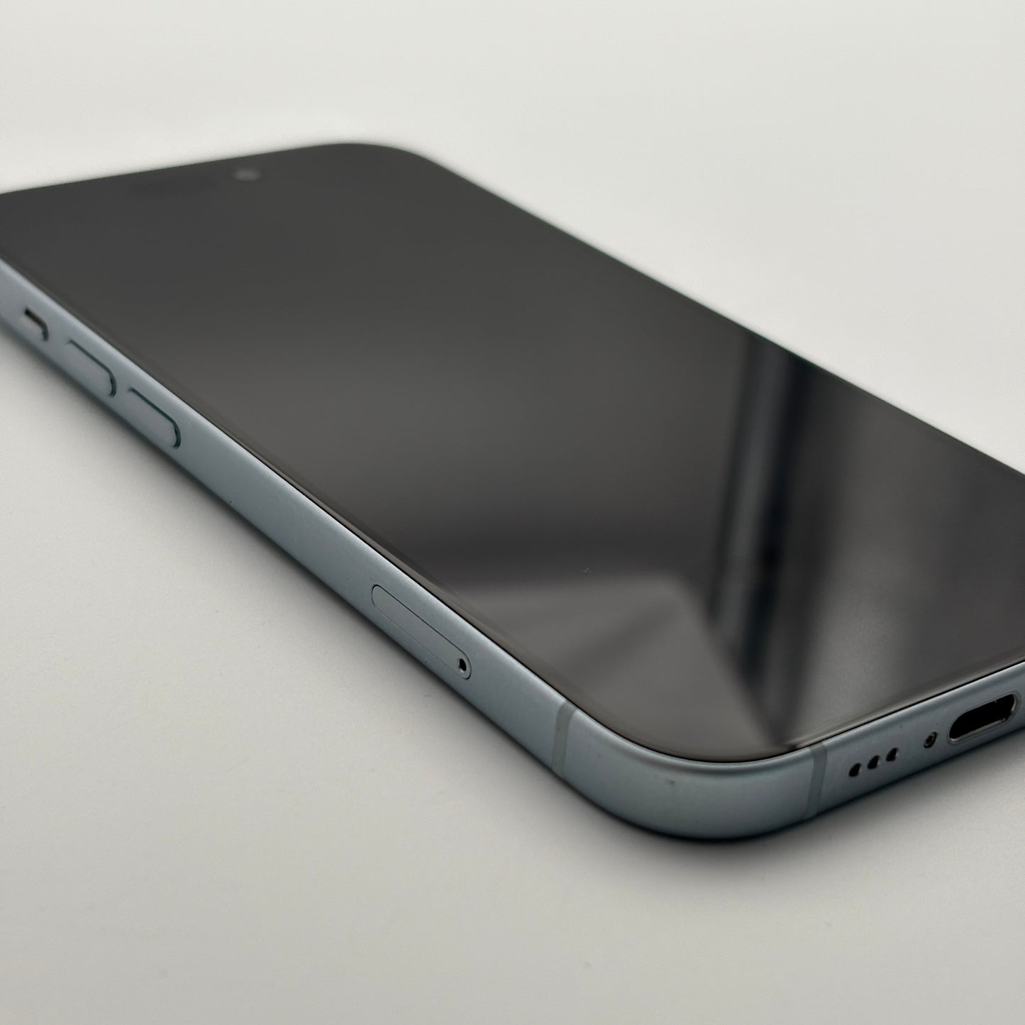 iPhone 15 128 GB Blau