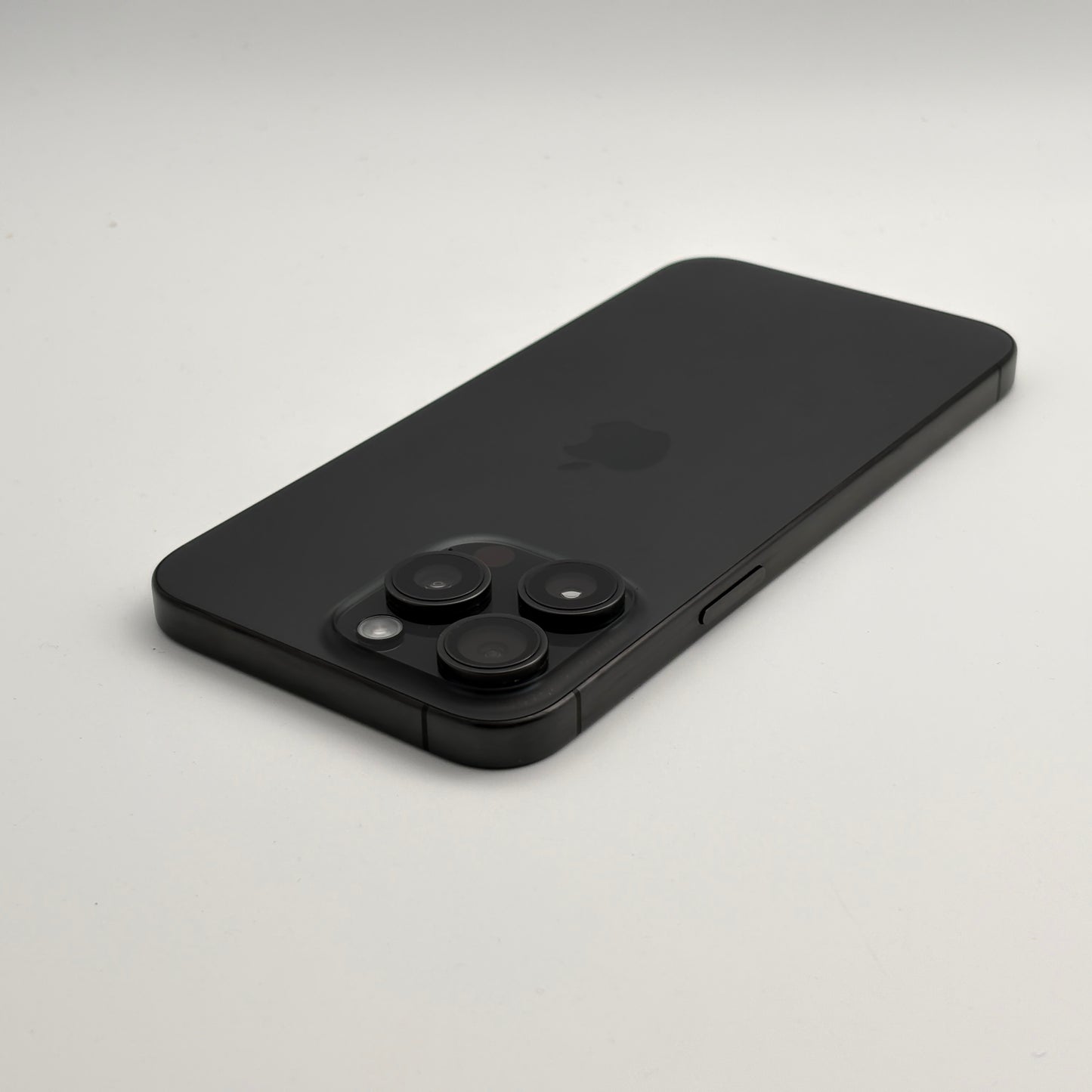 iPhone 15 Pro Max 256 GB Titan Schwarz