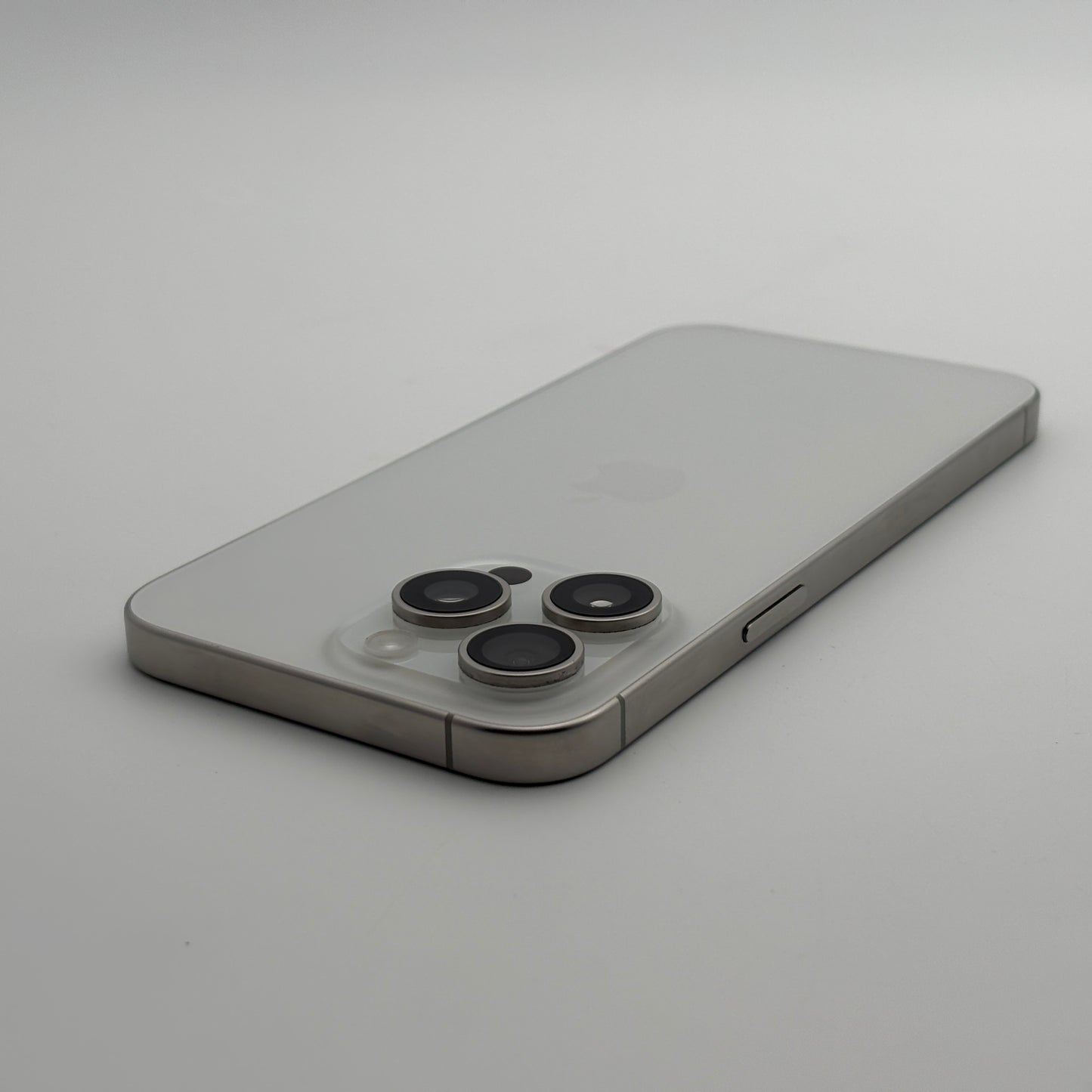 iPhone 15 Pro Max 512 GB Titan Weiß