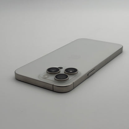 iPhone 15 Pro Max 512 GB Titan Weiß