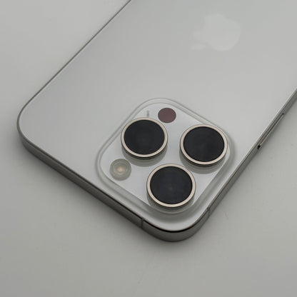 iPhone 15 Pro Max 512 GB Titan Weiß