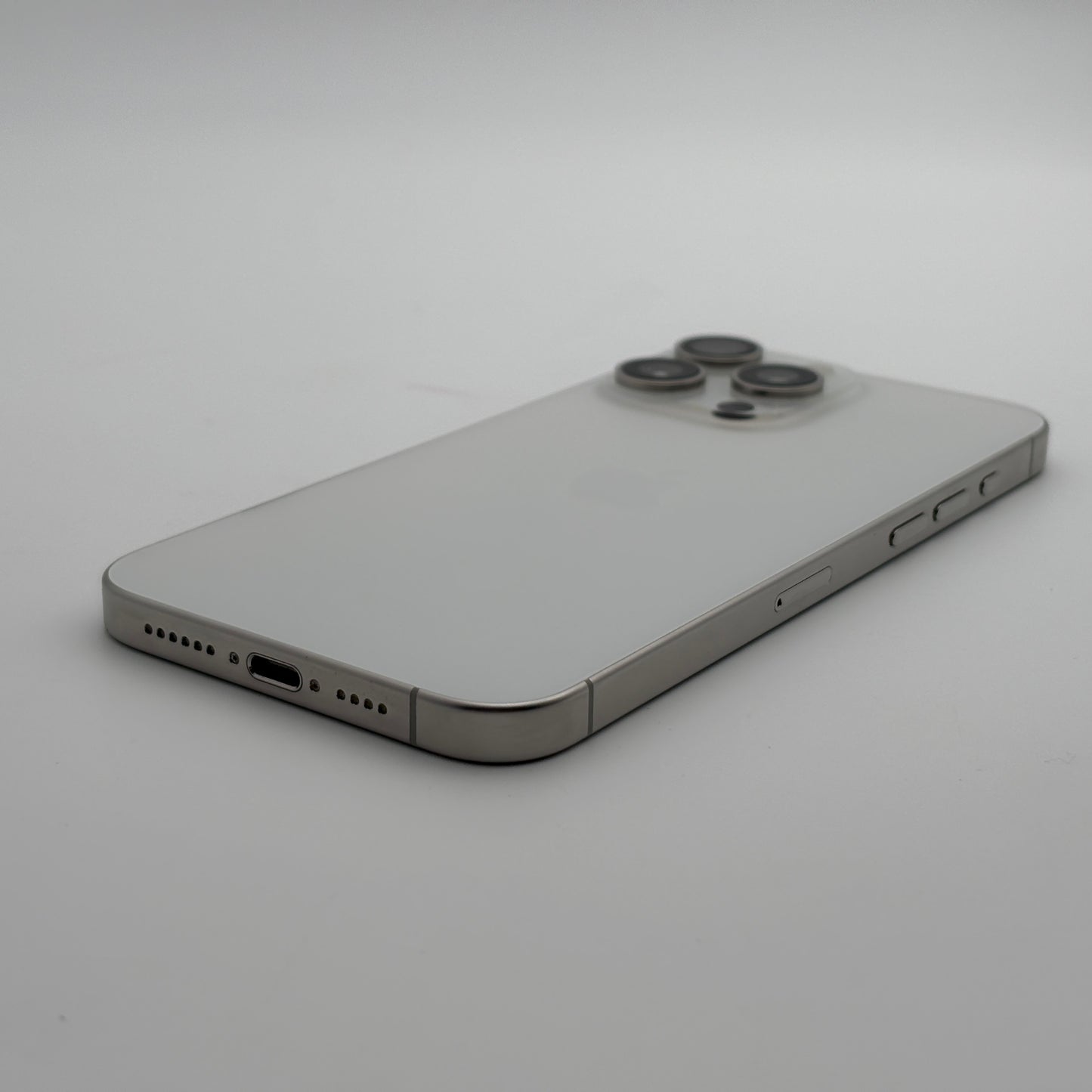 iPhone 15 Pro Max 512 GB Titan Weiß