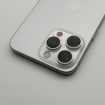 iPhone 15 Pro Max 256 GB Titan Weiß