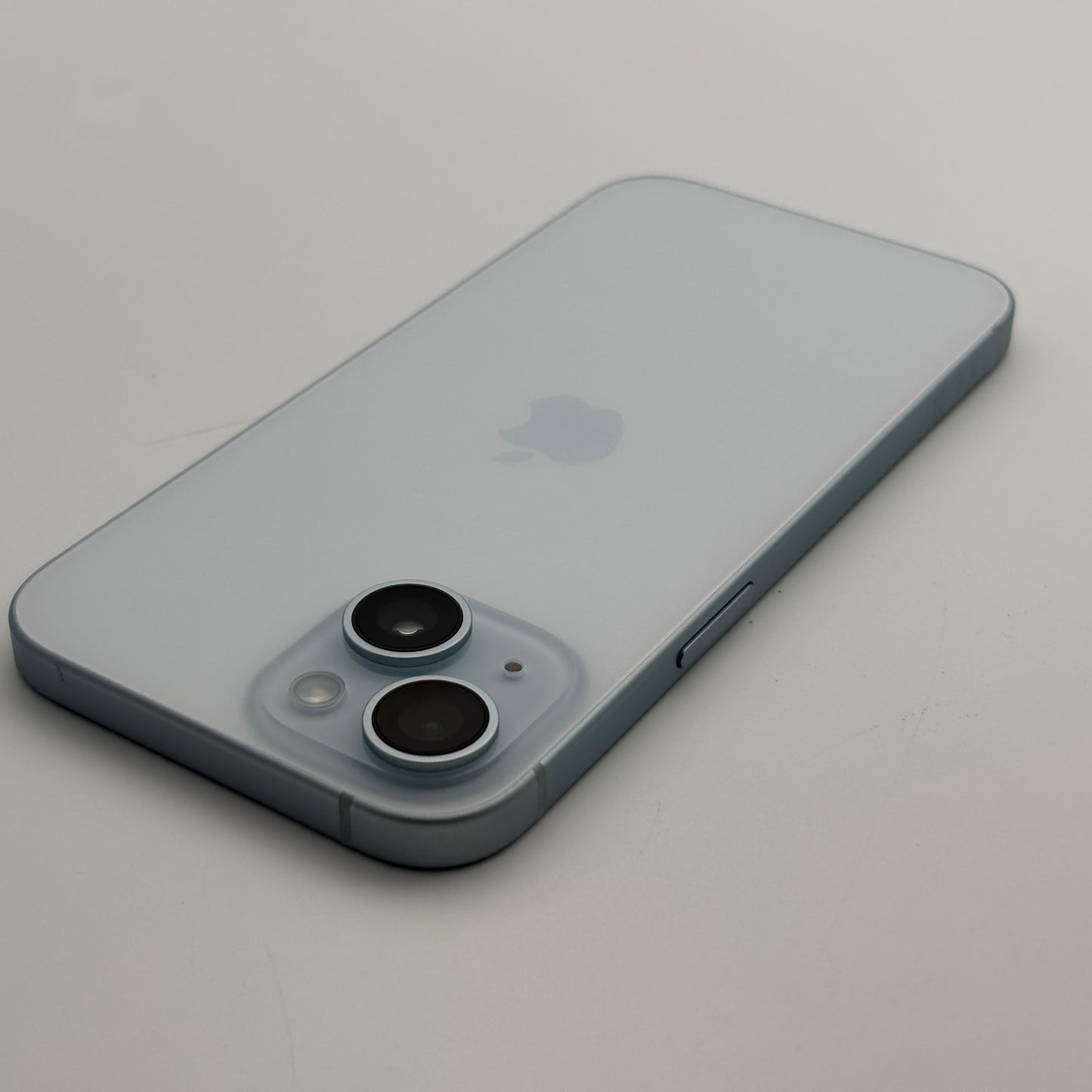 iPhone 15 128 GB Blau