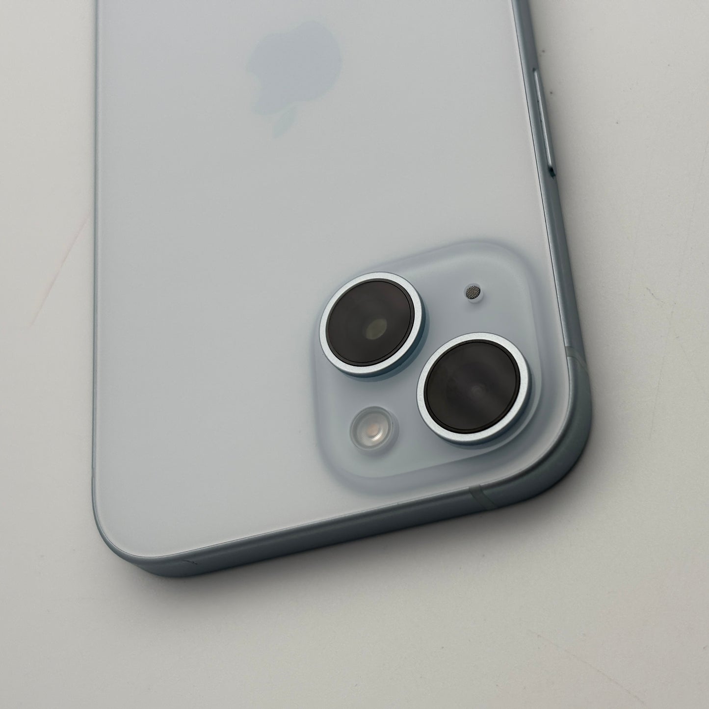 iPhone 15 128 GB Blau