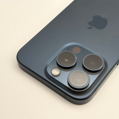 iPhone 15 Pro 256 GB Titan Blau